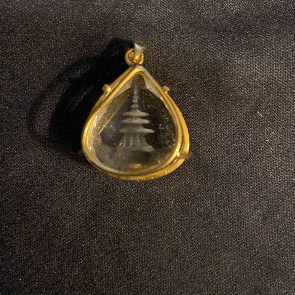 Teardrop pendant set in goldtone - Picture 3 of 3
